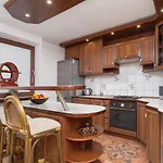 Retro Family Apartment Maly Plaszow By Noclegi Renters